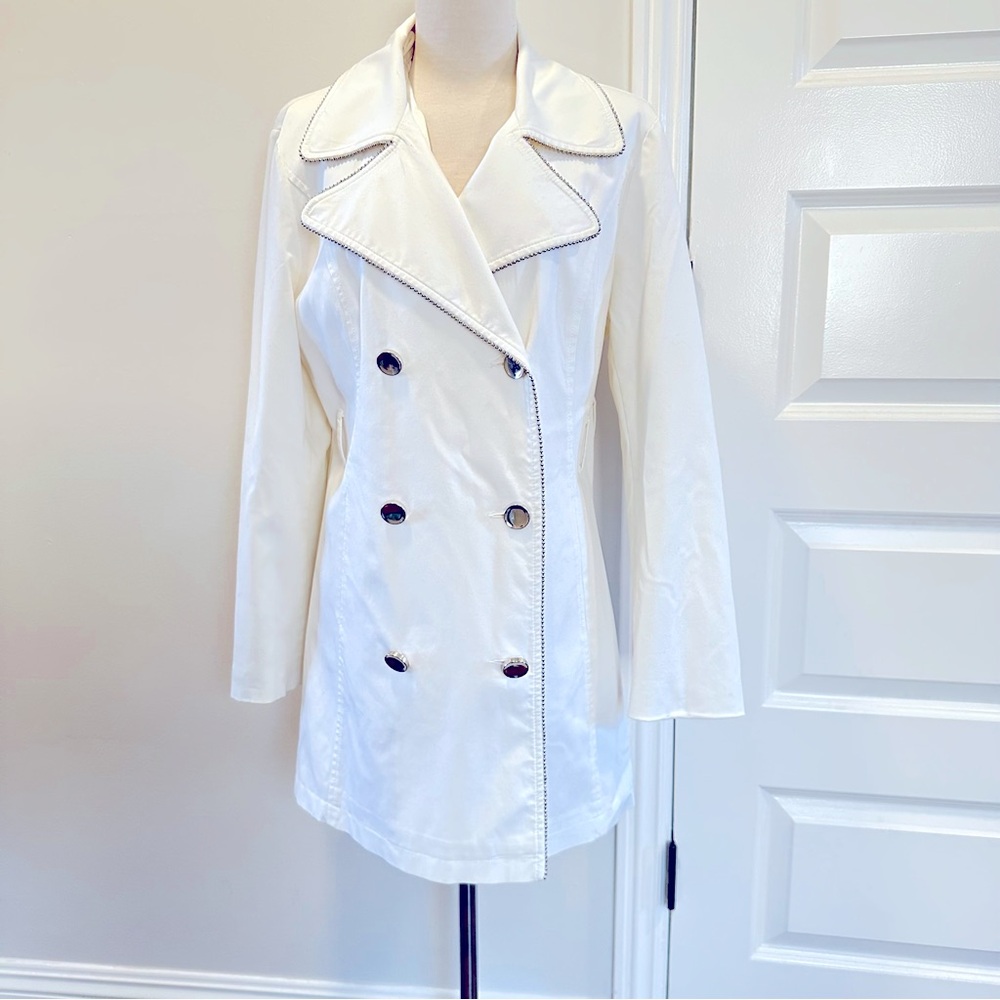 Jaclyn Smith White Double-Breasted Trench Coat